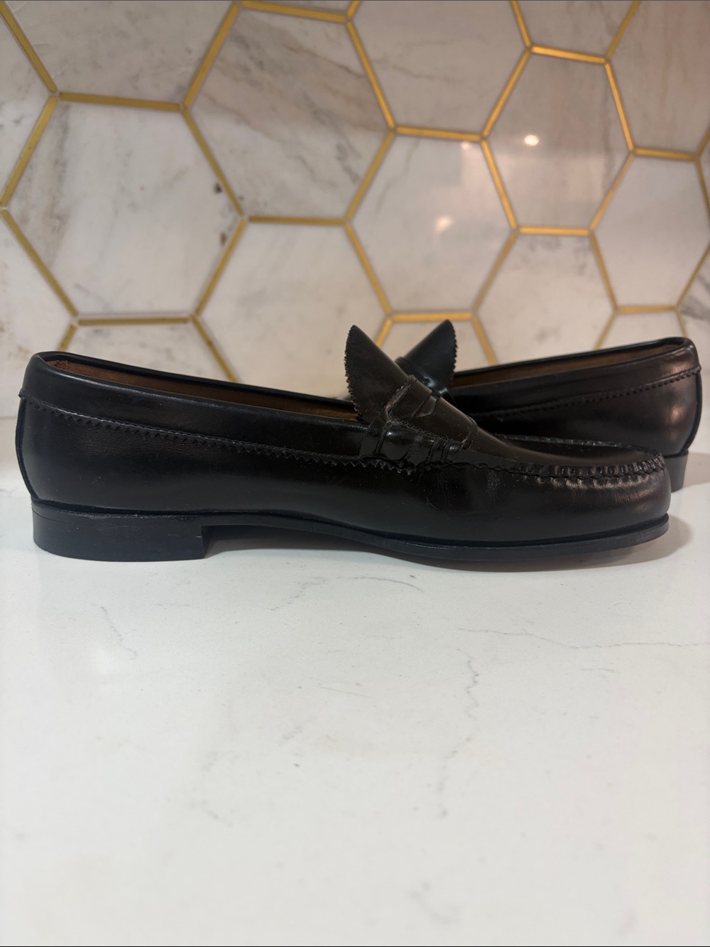 G.H. Bass Weejuns Black Leather Penny Loafers Preppy Slip On W 9.5 C | Fits 10 - Picture 8 of 9